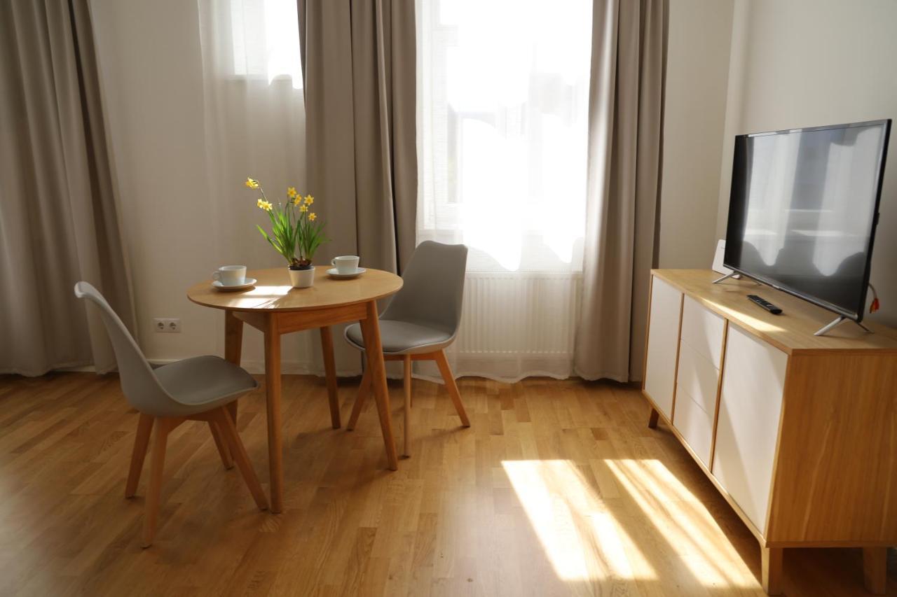 Studio In The City Center Riga Exterior photo